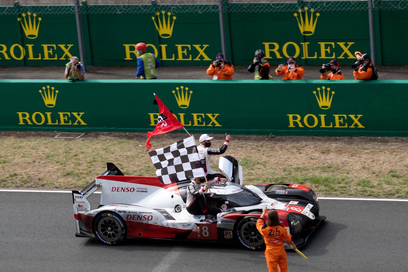 Rolex Motorsports Featuring the Hours of Le Mans | Calibre Magazine