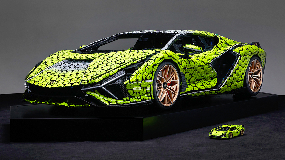 builds dream cars, also with LEGO® Technic™ elements | Calibre